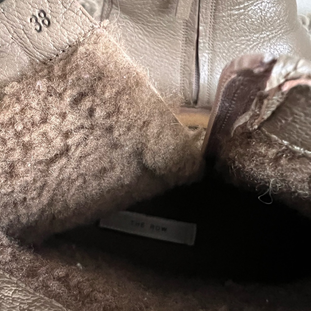 $1480 THE ROW Boris boot bootie moonstone taupe grained goatskin 38 7-7.5 - Picture 13 of 14
